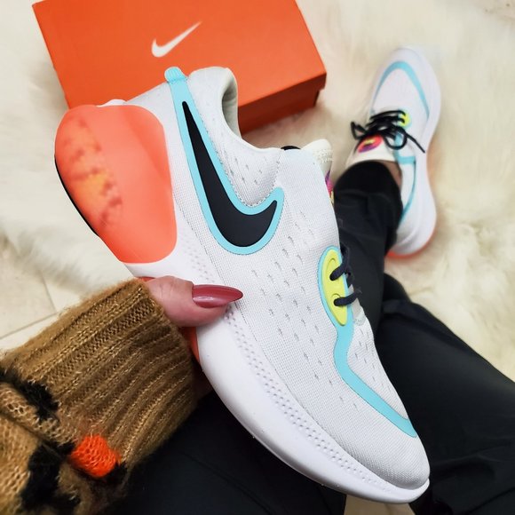 Nike Shoes - Nike Joyride Dual Run